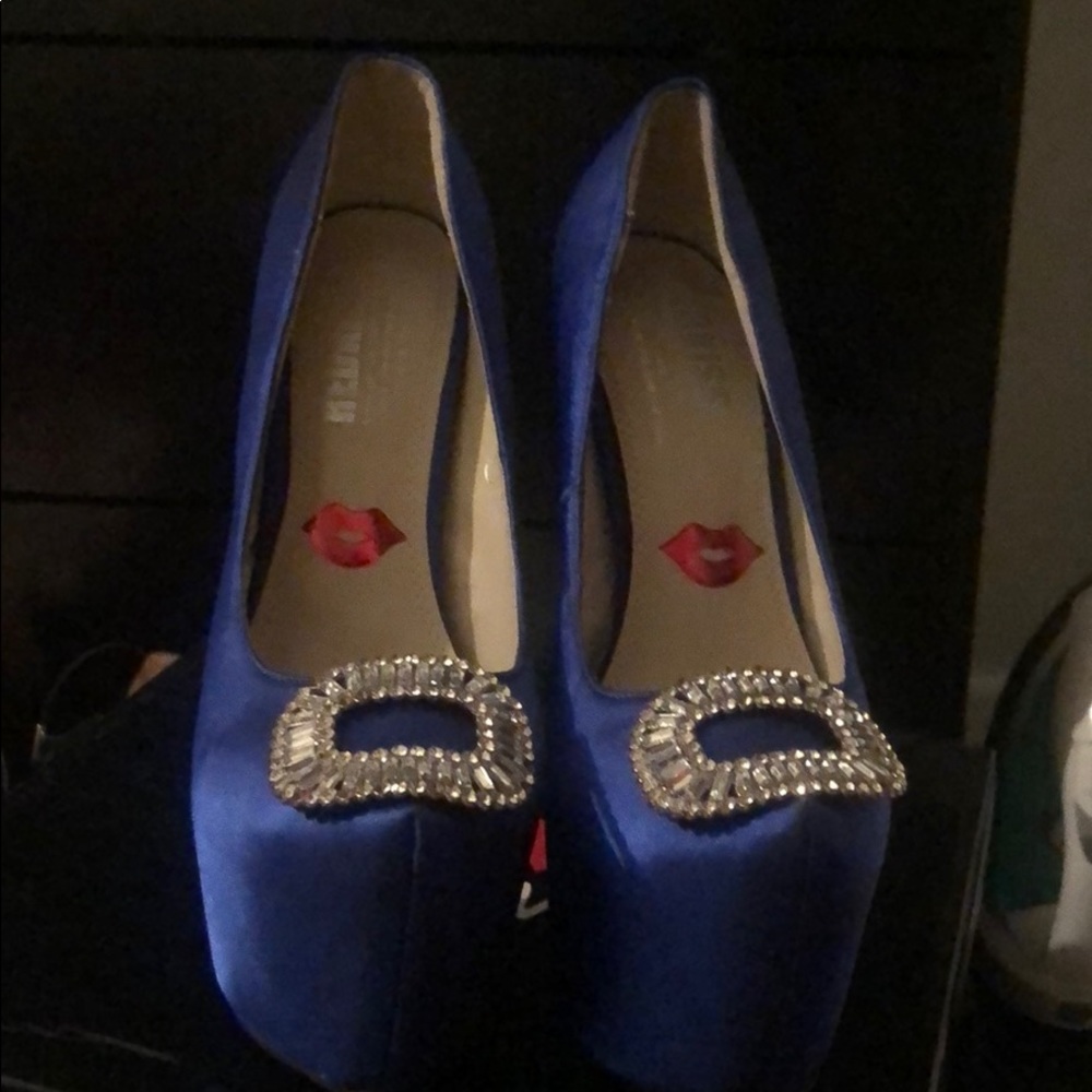 High heel shoes